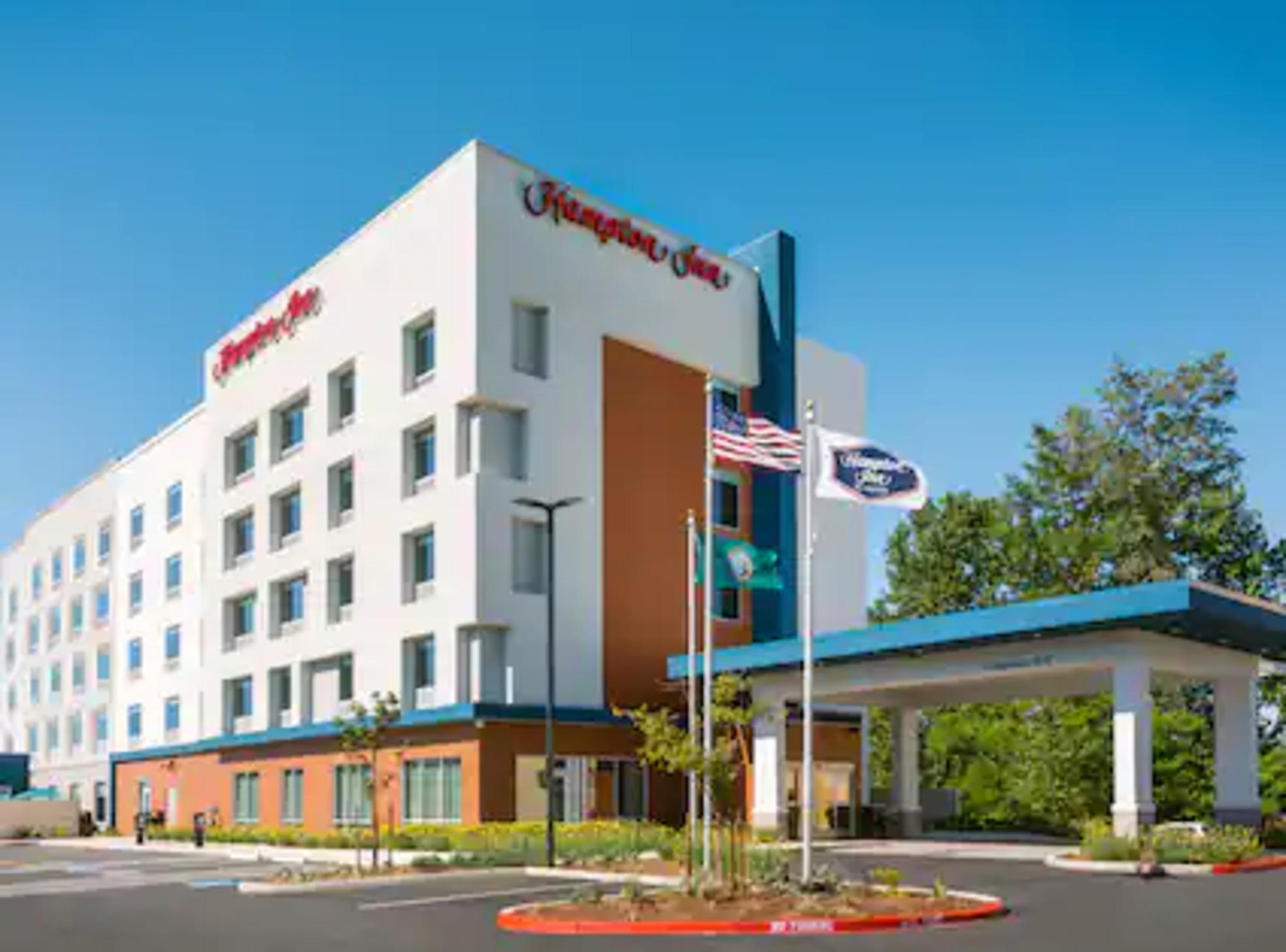 Hampton Inn Bellingham Airport, Wa מראה חיצוני תמונה